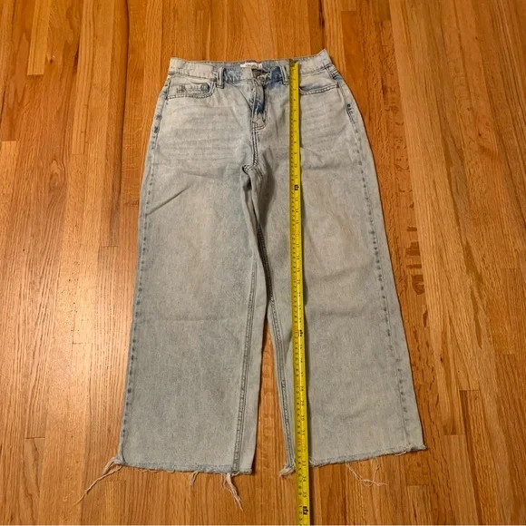 Cello Size 5 Wide Leg High Waisted Cropped Jeans Light Wash - Picture 2 of 6